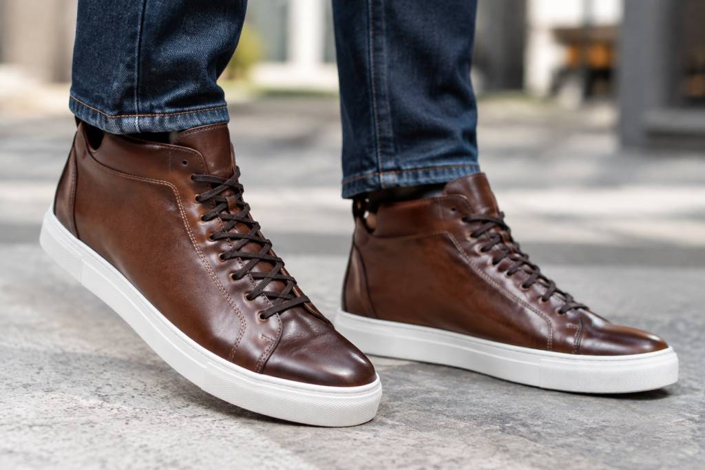Black friday sales online: come scegliere le migliori scarpe rialzanti da uomo